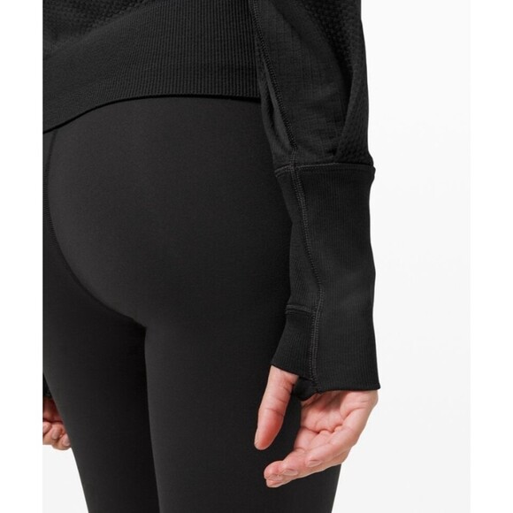 Lululemon Women's Engineered Warmth Pullover Mock Neck Black Size 8 Athleisure - Picture 5 of 10